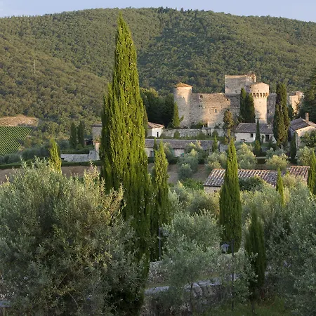 Castello Di Meleto 컨트리하우스 *
