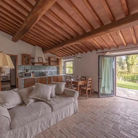Castello Di Meleto Country house